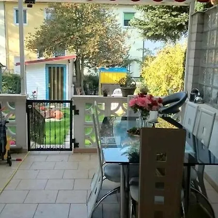Apartmán Reihenhaus In Fuer Private Und Geschaeftliche Mieter Offenburg